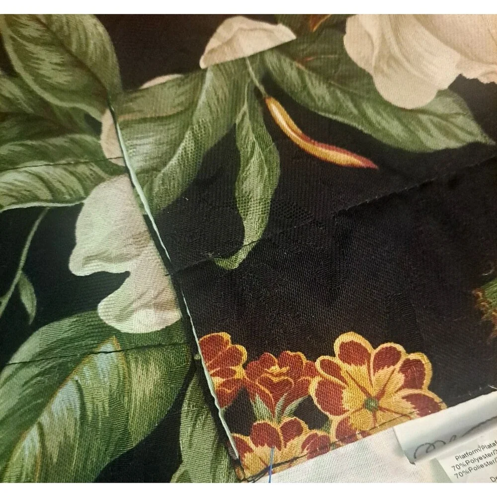 Williamsburg Triangle Valance Tassel Magnolia Dark Floral Gothic Fairy 50x22